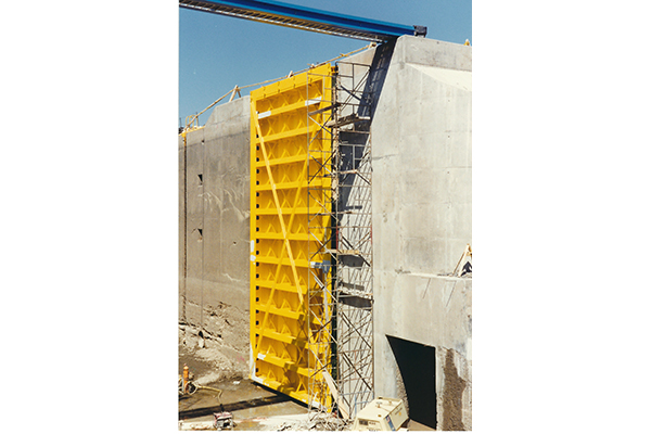 Lock Gate At E7rev