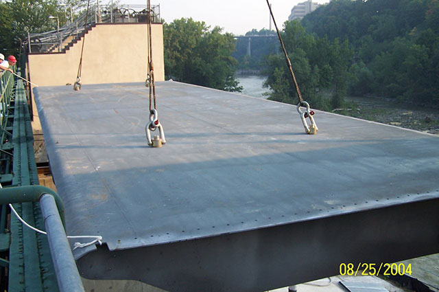 Spill Gates